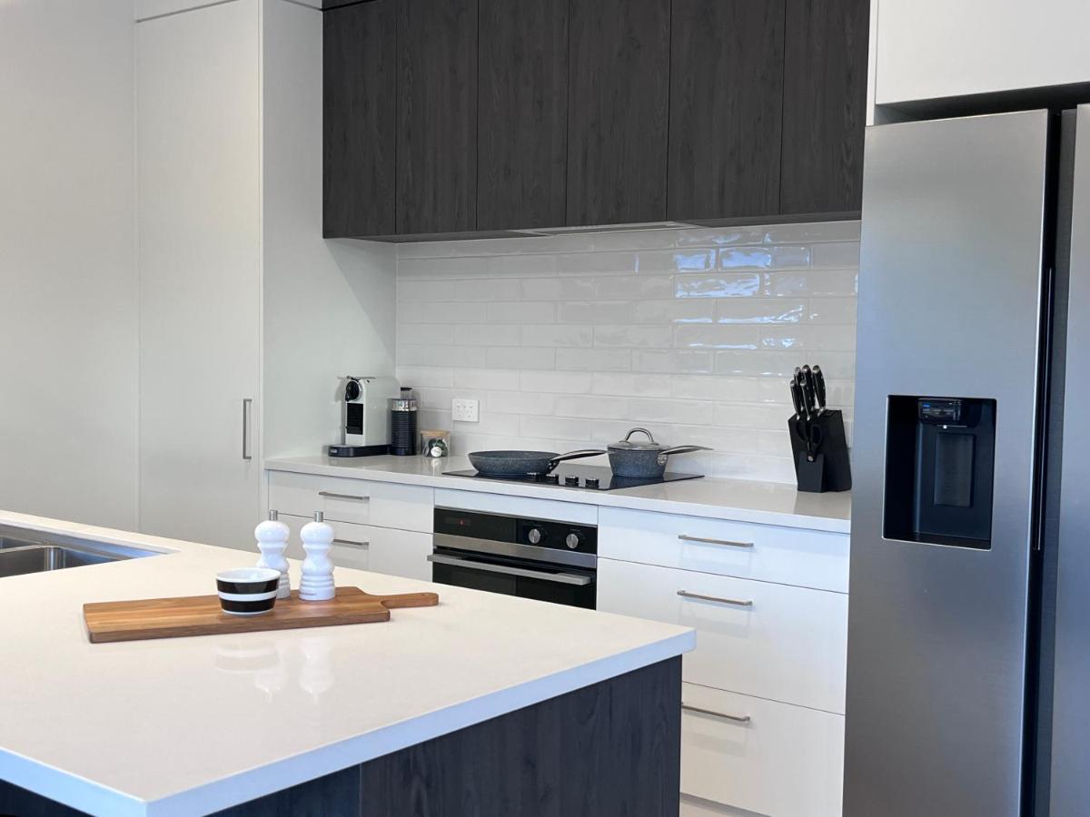 Luxury Villa, Central, Golf And Cafes - By Kosh Bnb Hamilton Esterno foto