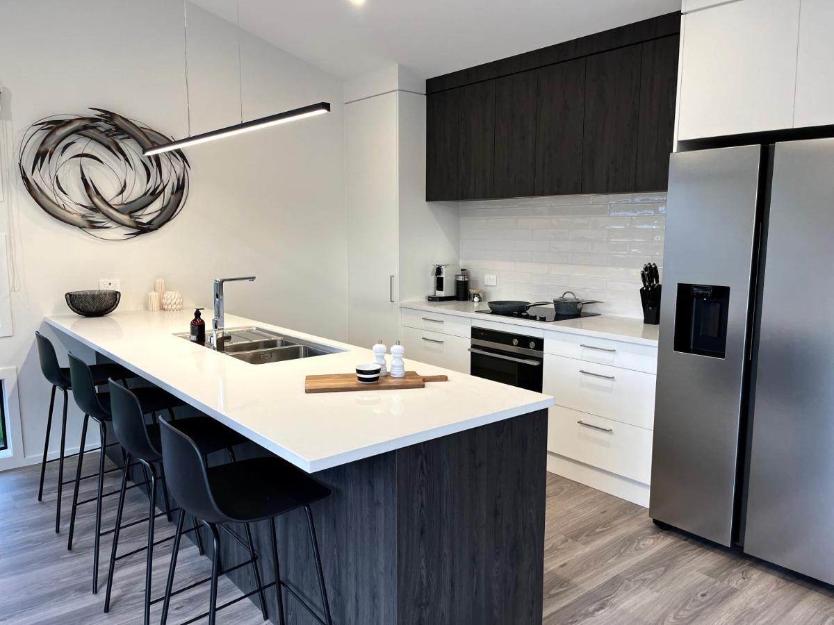 Luxury Villa, Central, Golf And Cafes - By Kosh Bnb Hamilton Esterno foto