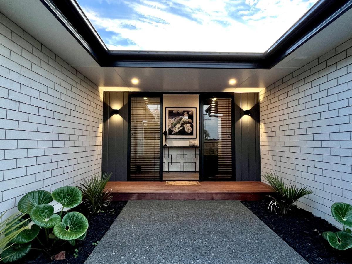 Luxury Villa, Central, Golf And Cafes - By Kosh Bnb Hamilton Esterno foto